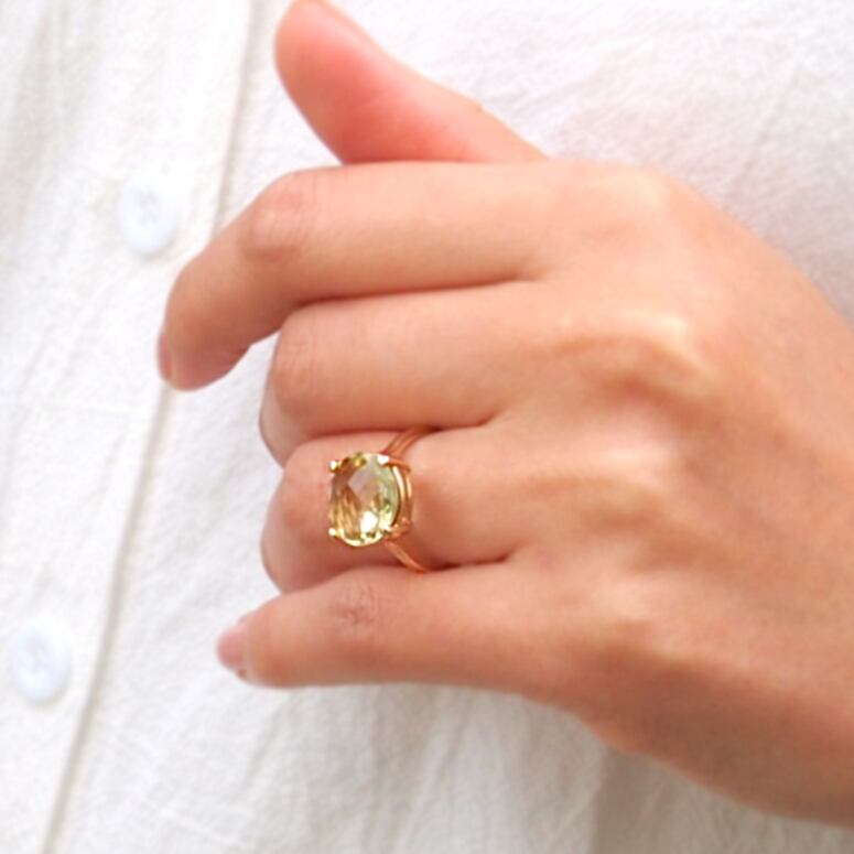 The round Ring - Quartz