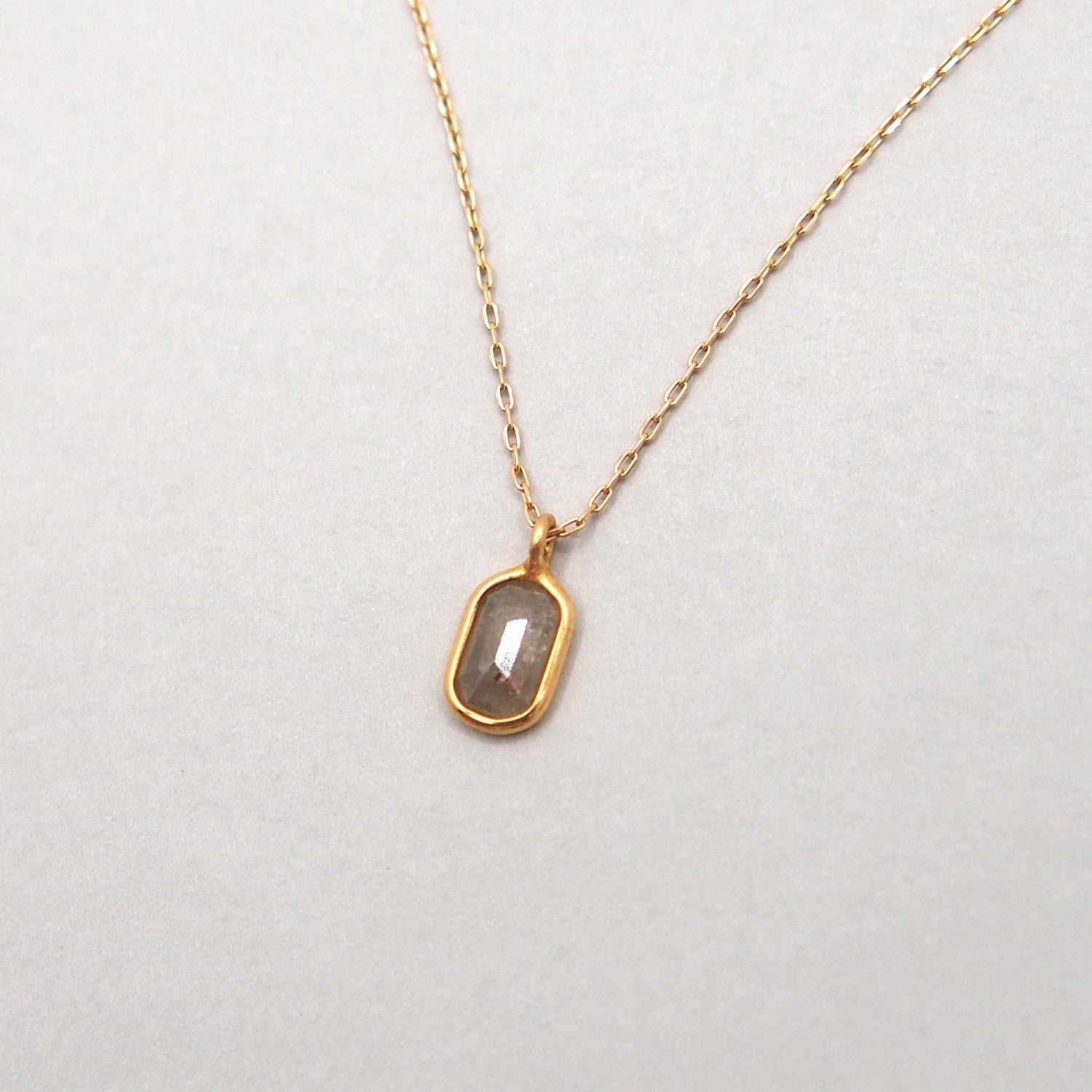 K18 Diamond drop Necklace (Gray)