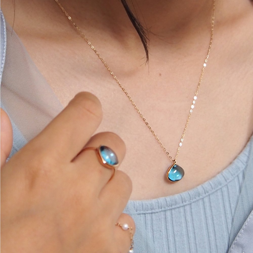 Drop Ring - Blue topaz