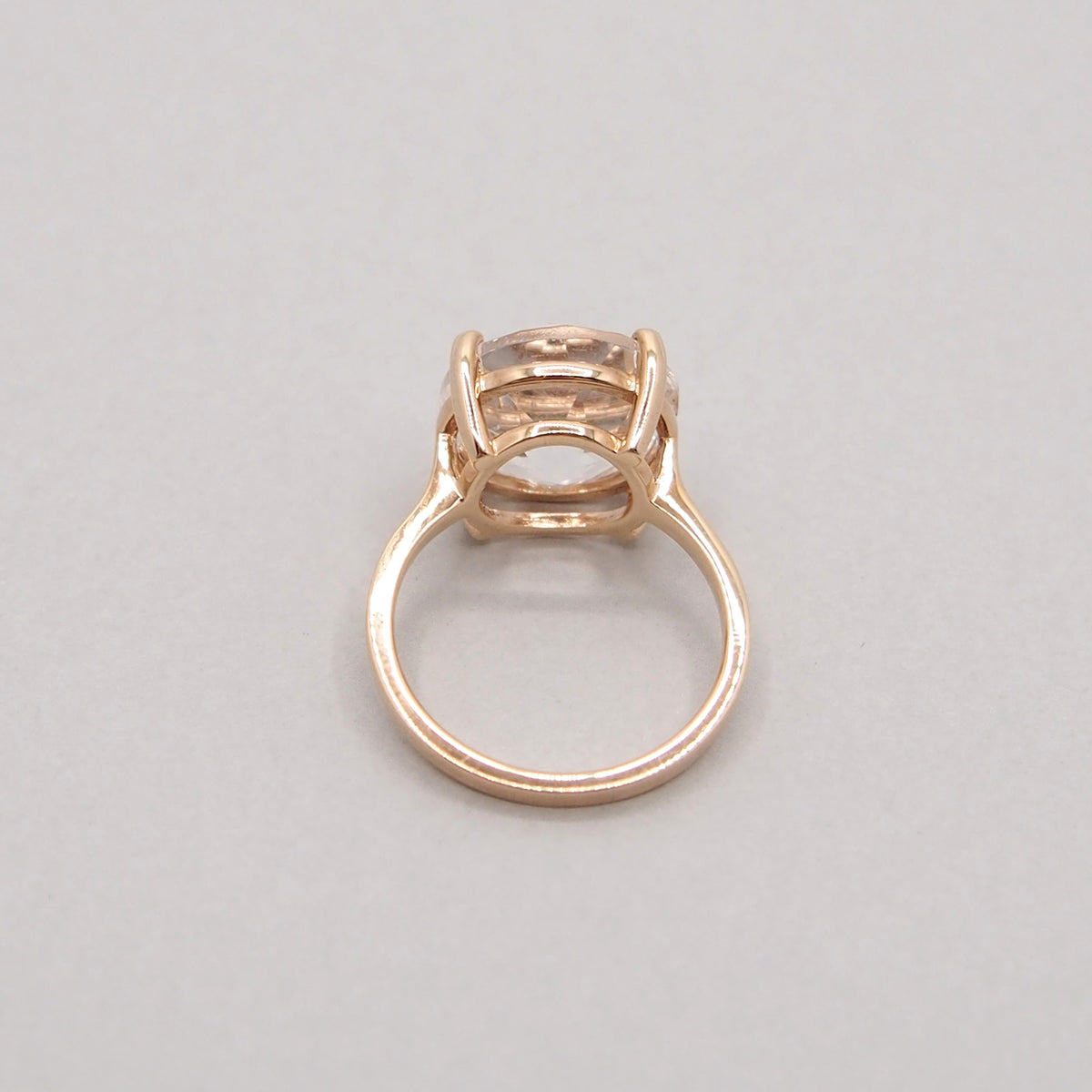 The round Ring - Quartz